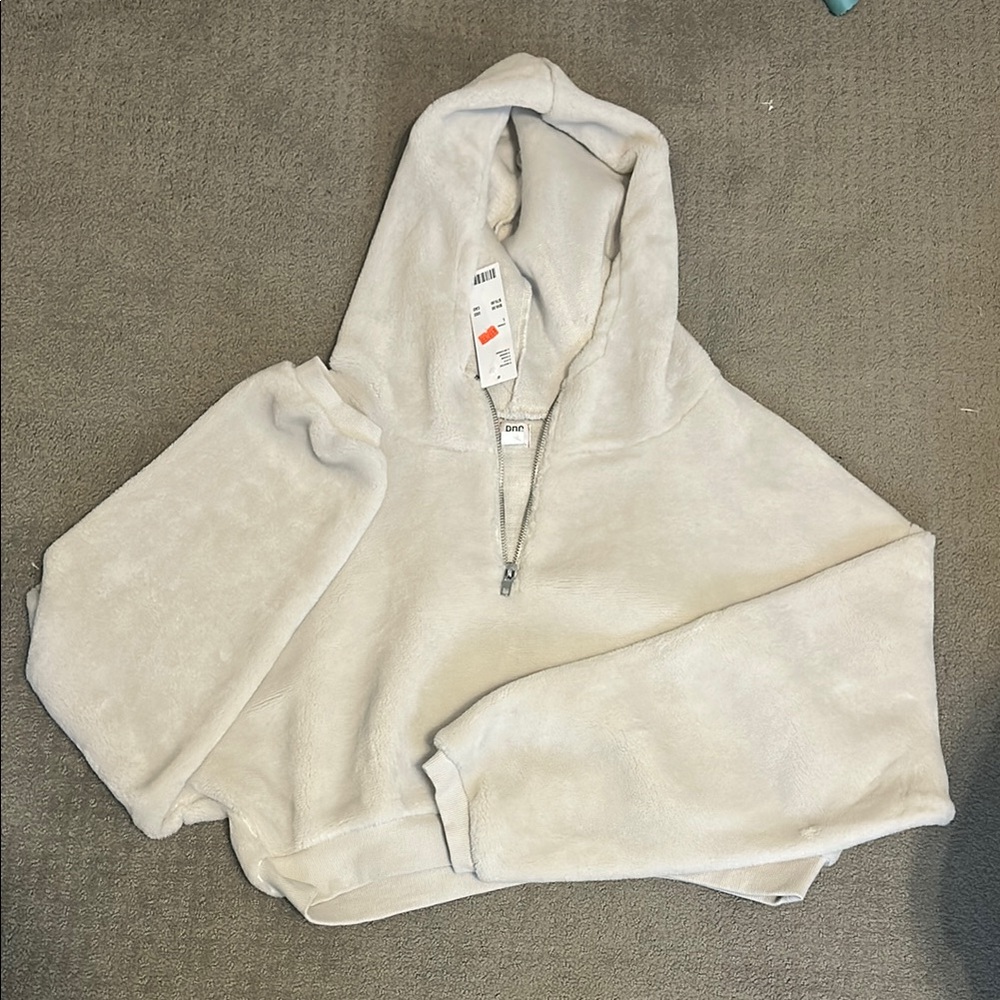 Cozy  Cropped Hoodie NWT